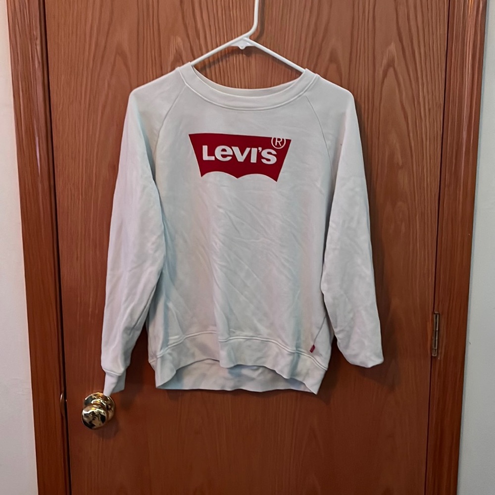 Medium White Levi’s Crewneck
